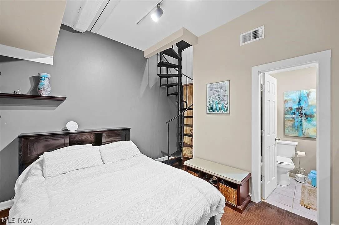 Interior view of a Lemko Hall residence